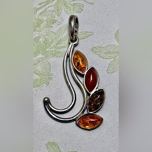 Vintage Sterling Silver 925 Multi-Tone Baltic Amber Leaf Pendant